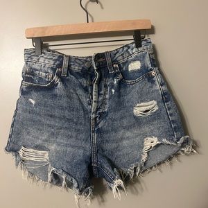 Excellent condition size 4 denim shorts